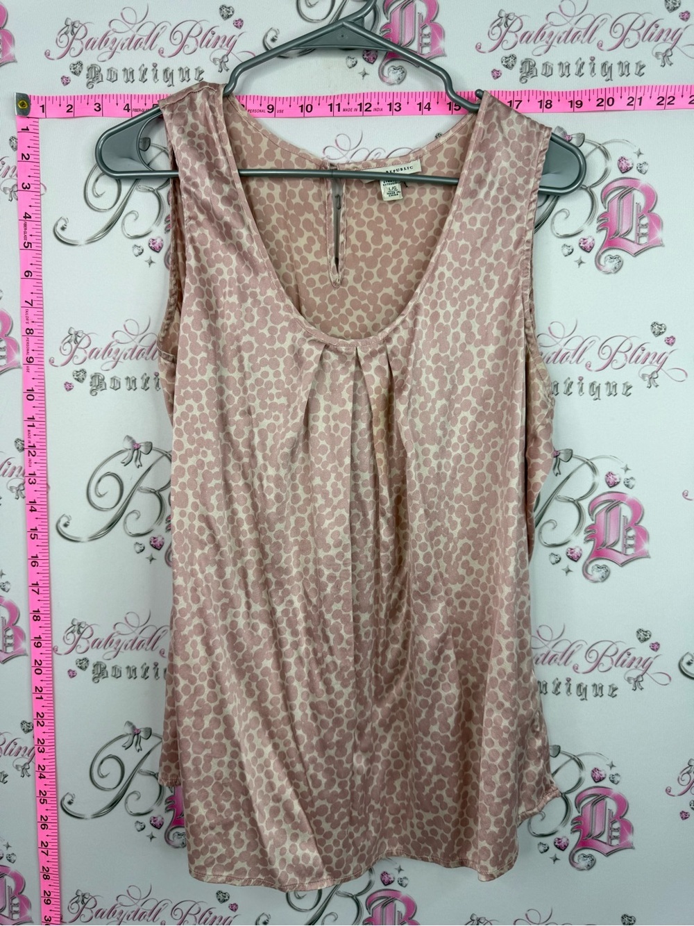Banana Republic silk Pink Satin Animal-Print Sleeveless Shell
